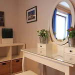Schwalbennest 木屋 巴德小基希海姆
