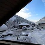 木屋 Schwalbennest 巴德小基希海姆