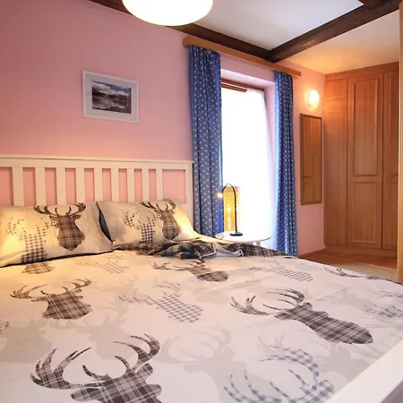 샬레 Schwalbennest *