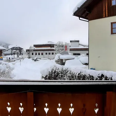 木屋 Schwalbennest 巴德小基希海姆